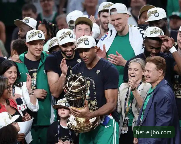火箭大胜尼克斯 vs 竞博新手观赛指南：从一场比赛看懂NBA